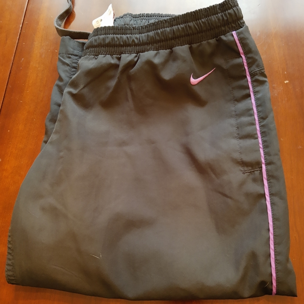 Nike athletic capris, size small